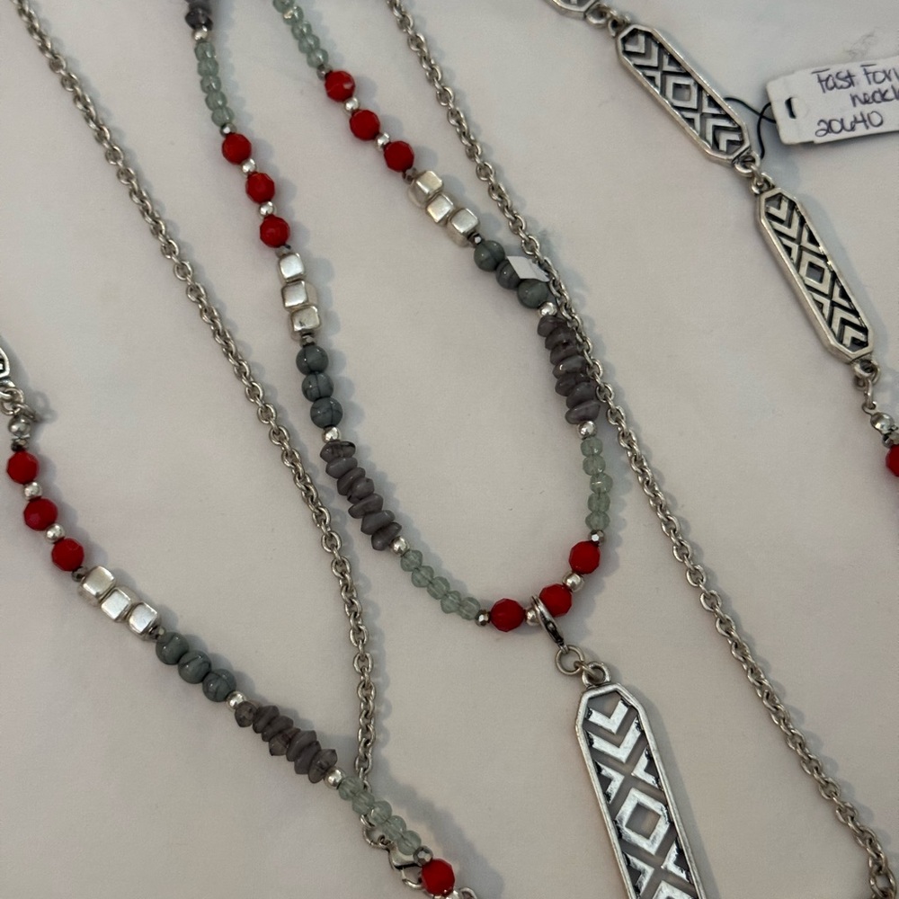 Premier Designs “Fast Forward” Silver and Red Necklace and Bracelet Set - Picture 3 of 7